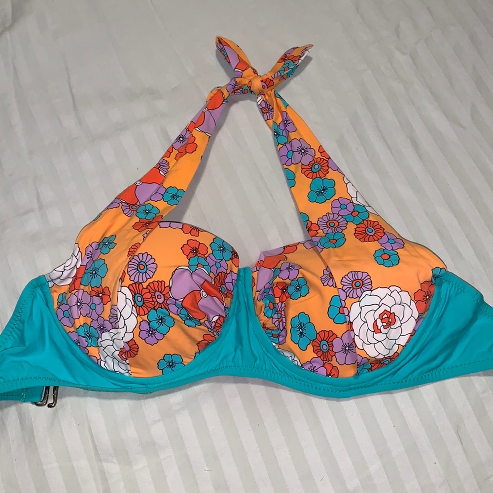 Swimsuit top
